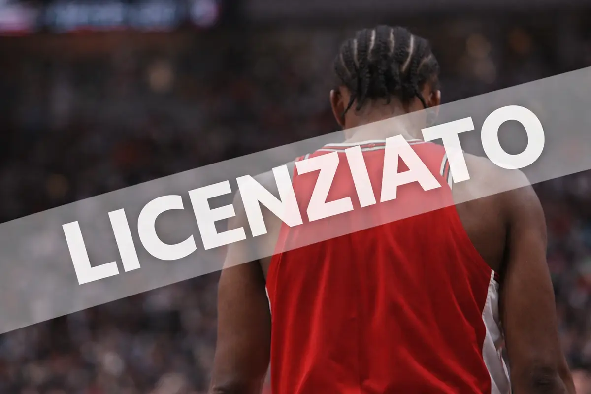 Giocatore della NBA licenziato in tronco